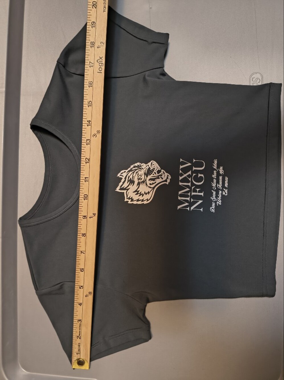 Darc Sport Black Cropped Logo Athletic Tee - Picture 9 of 14